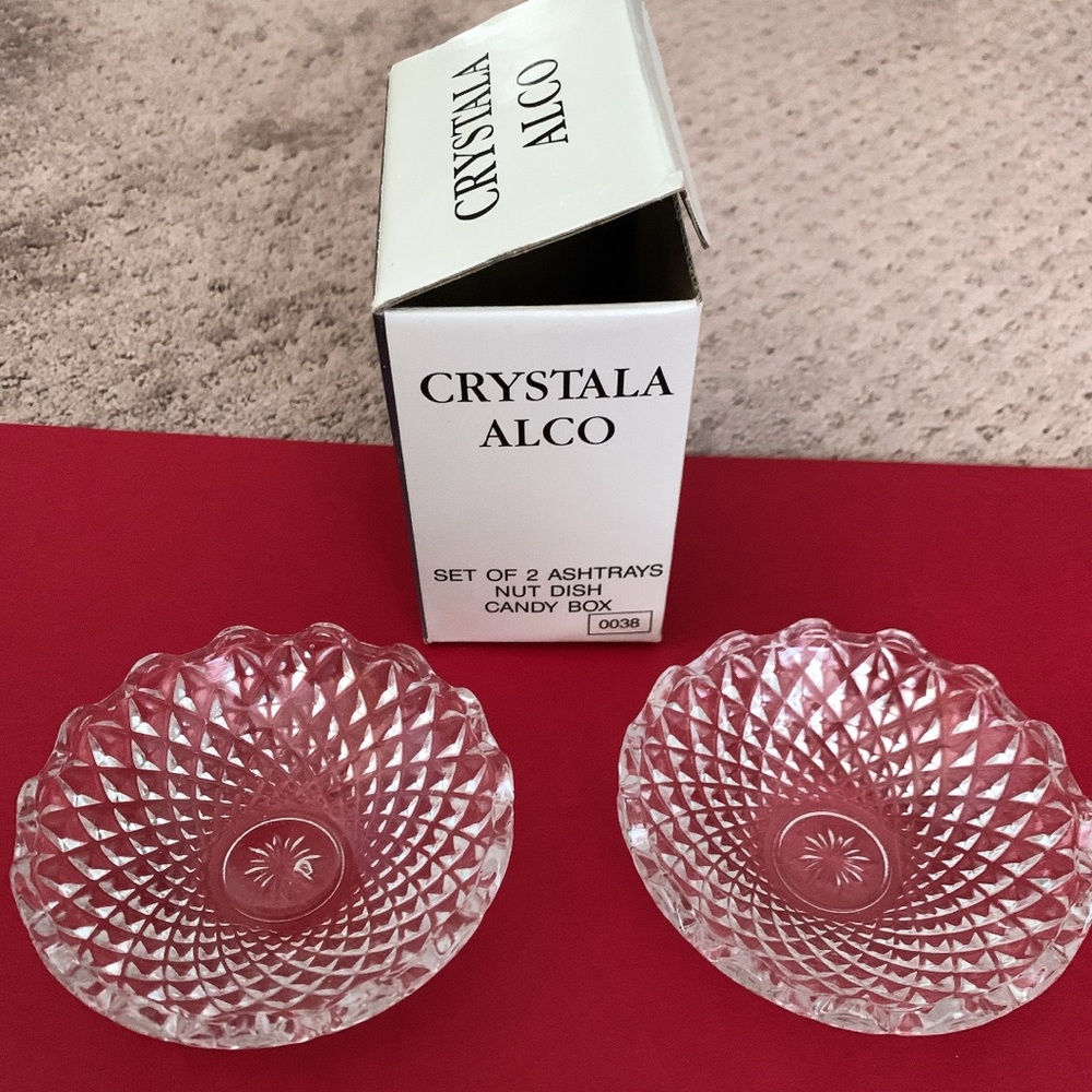 Set of 2 crystal multi use trays